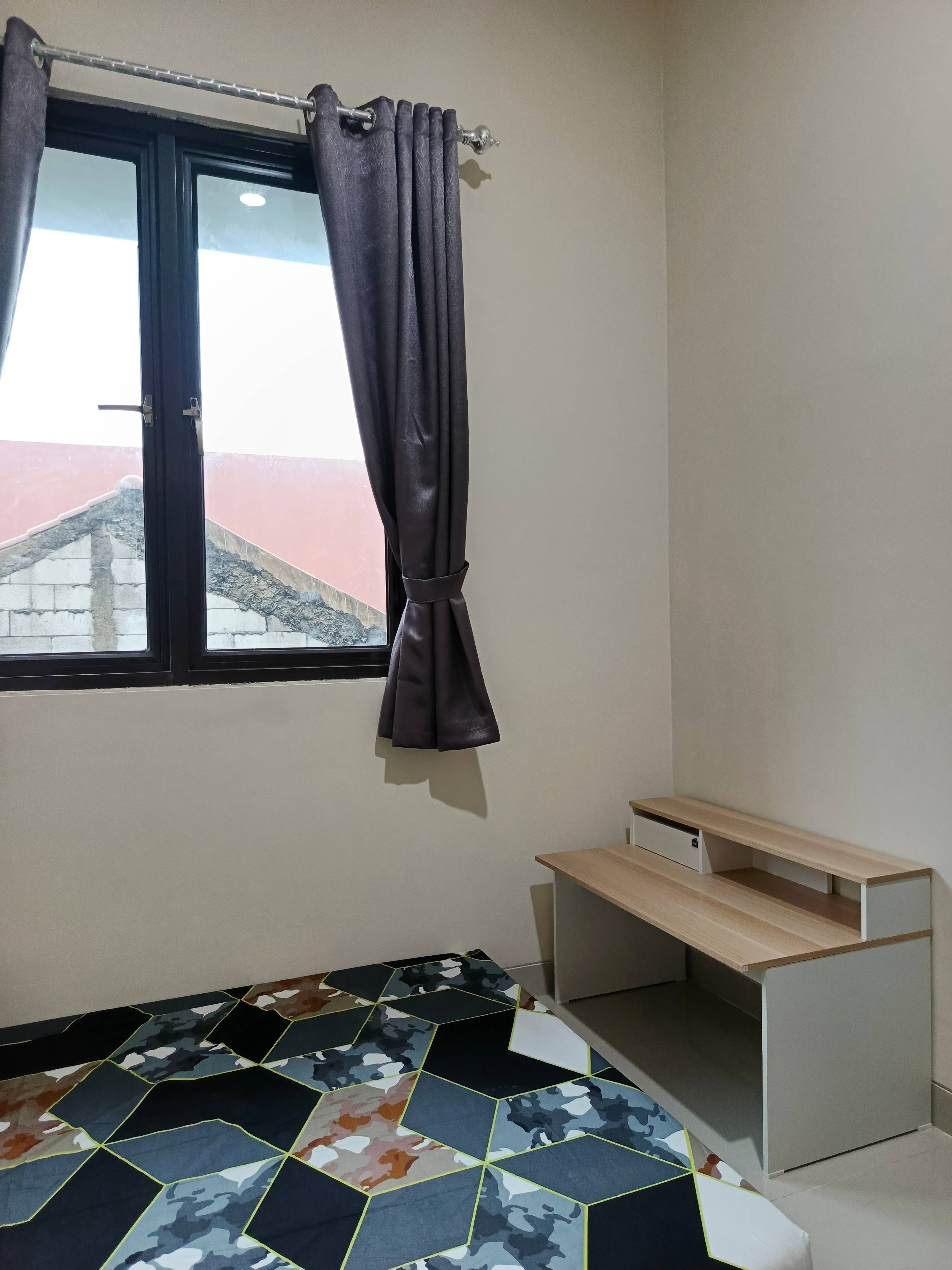 Sharnaaz House